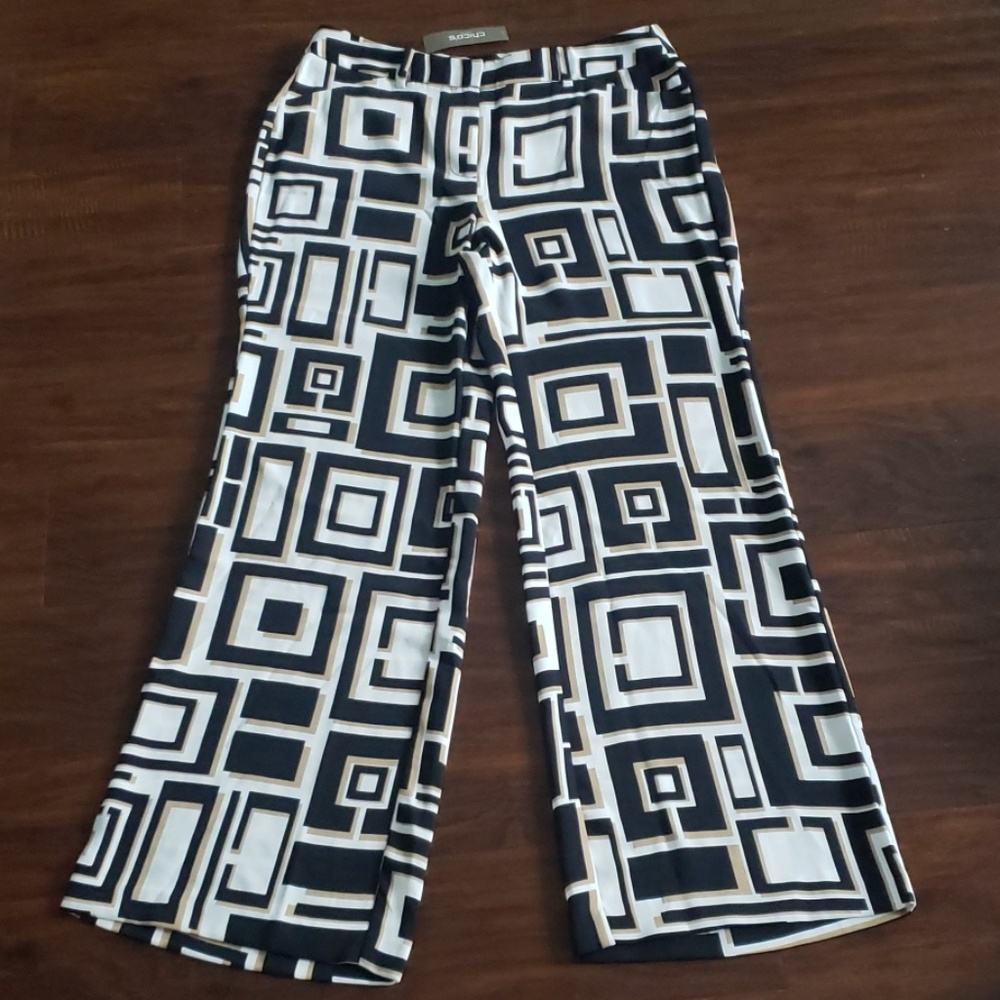 Wide leg pants